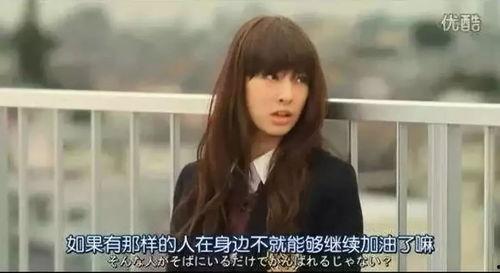 娱乐吃瓜酱各国文学,娱乐吃瓜酱视角下的文学盛宴